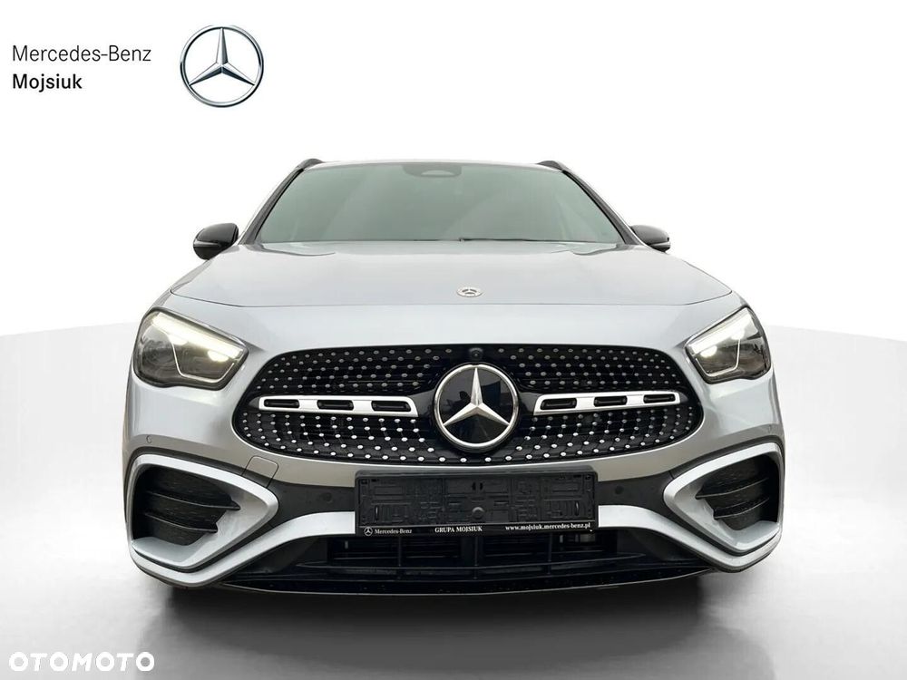 Mercedes-Benz GLA - 3