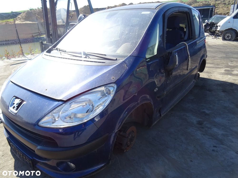 Peugeot 1007 2007 lakier(EGED) na części maska klapa drzwi zderzak błotnik - 1