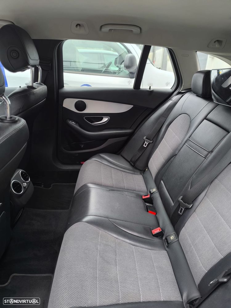 Mercedes-Benz C 180 - 3