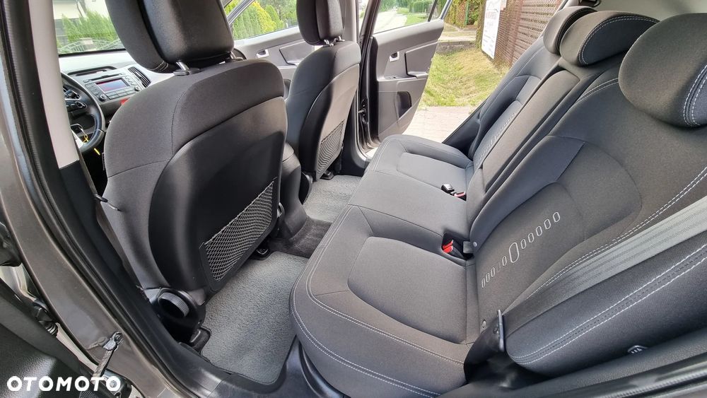 Kia Sportage 2.0 CRDI 4WD Spirit - 11