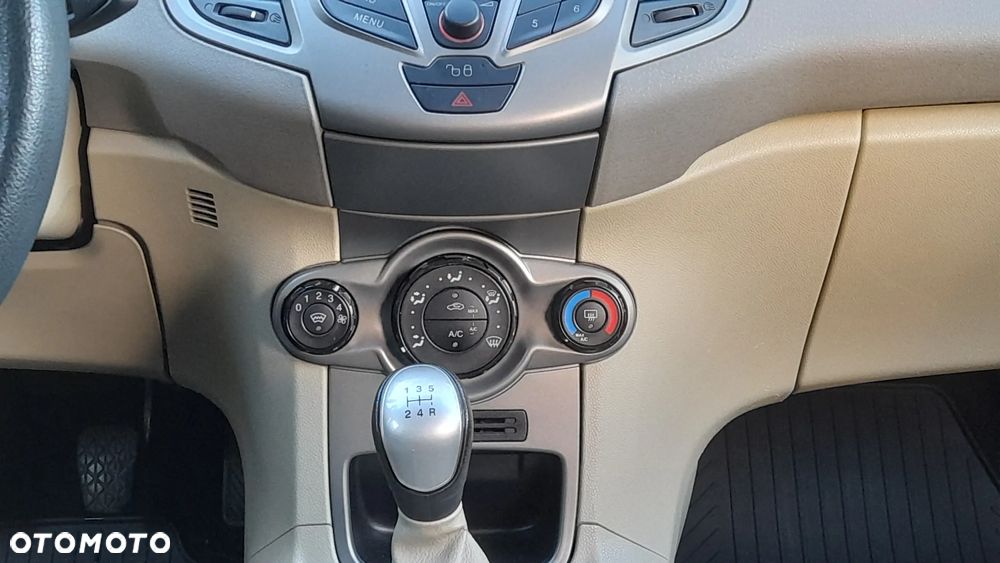 Ford Fiesta - 20