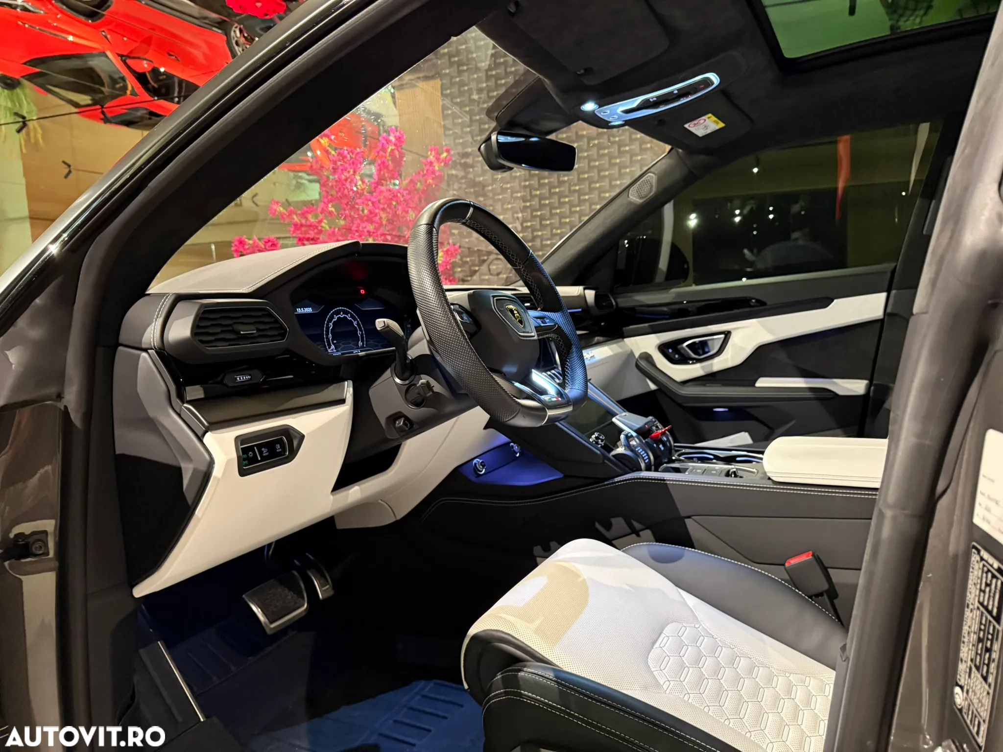 Lamborghini URUS - 20