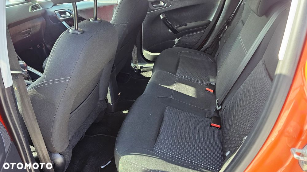 Peugeot 208 1.2 PureTech Allure S&S EAT6 - 13