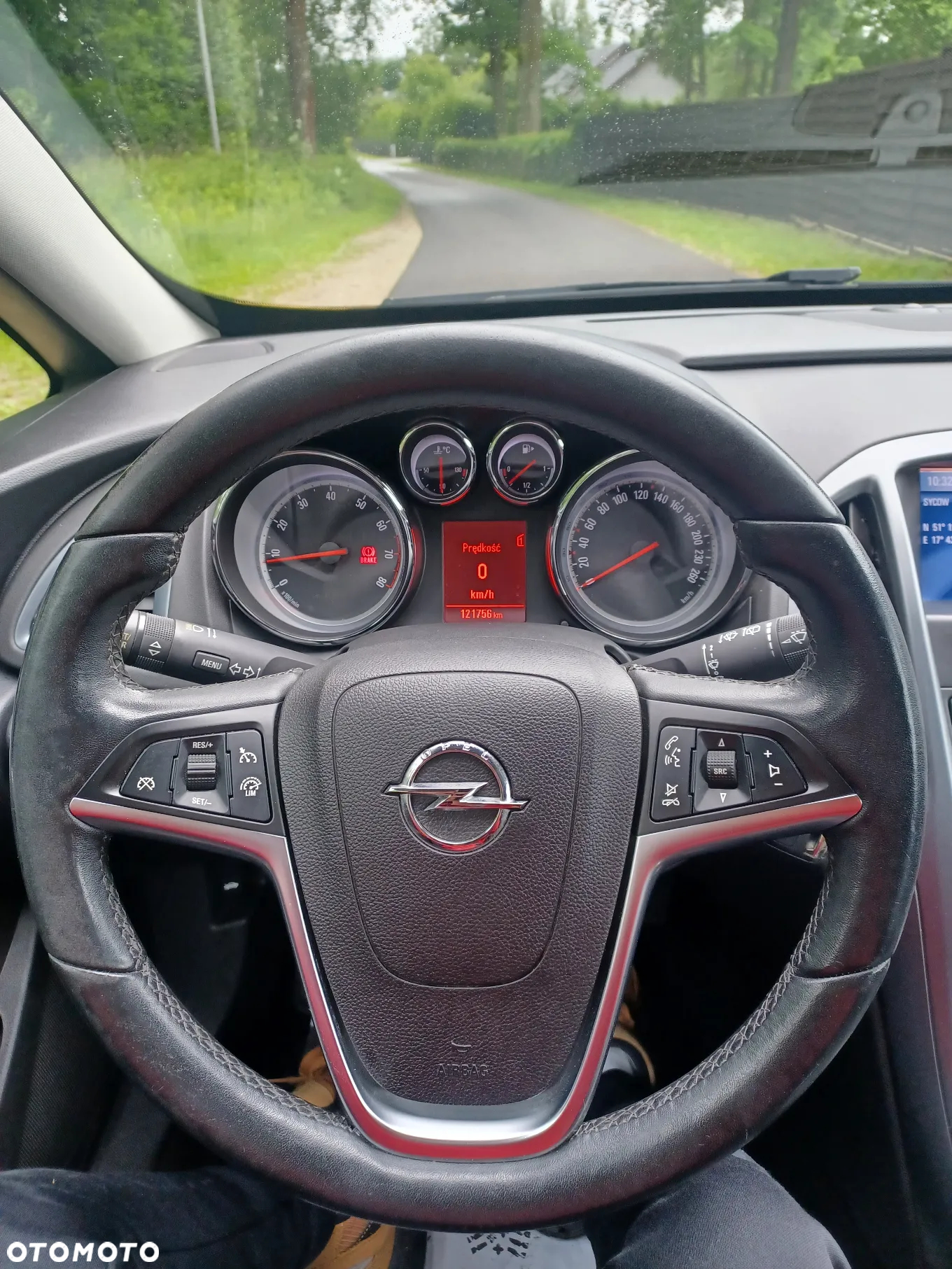 Opel Astra GTC 1.6 Turbo Innovation - 22