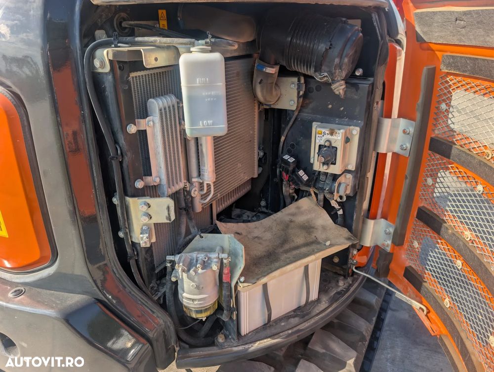 Hitachi ZX48U-6, 2023, 2.662h, CUPLA RAPIDA HIDR+3 CUPE NOI, Lama nivelare, Masa operationala 5t, latime 2m, ad sapare 4m, ridica 2,6t, Aer cond, Antifurt, senile 80% ok, posibil leasing 4 ani, PROMOTIE 39.500 EUR+Tva - 21