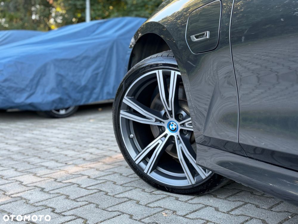 BMW Seria 3 330e xDrive M Sport - 7