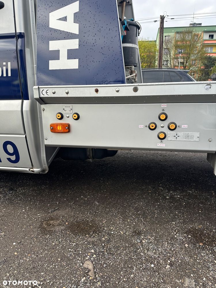 Volkswagen Crafter - 13