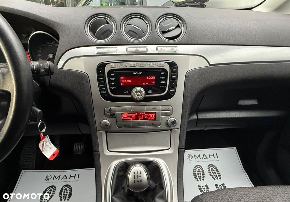 Ford Galaxy 2.0 Trend - 22