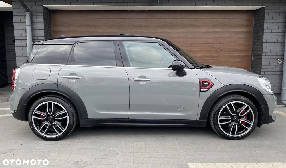 MINI John Cooper Works ALL4 sport - 12