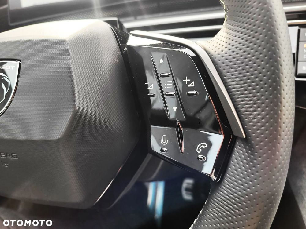 Peugeot 3008 1.6 PHEV 195 GT Exclusive e-DCS7 - 27