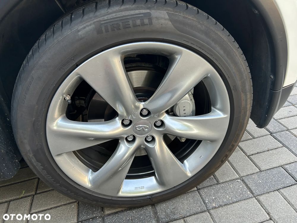 Infiniti QX70 3.7 S Premium - 20