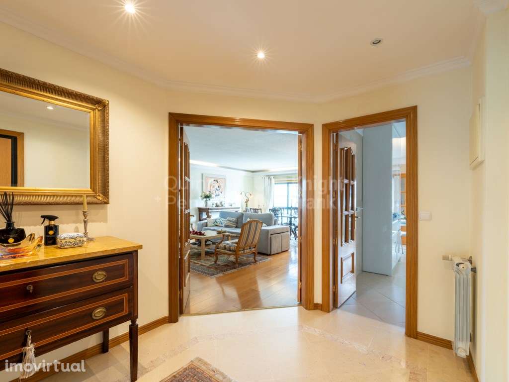 Apartamento T3 mobilado para arrendamento no Monte Estoril - Grande imagem: 2/28