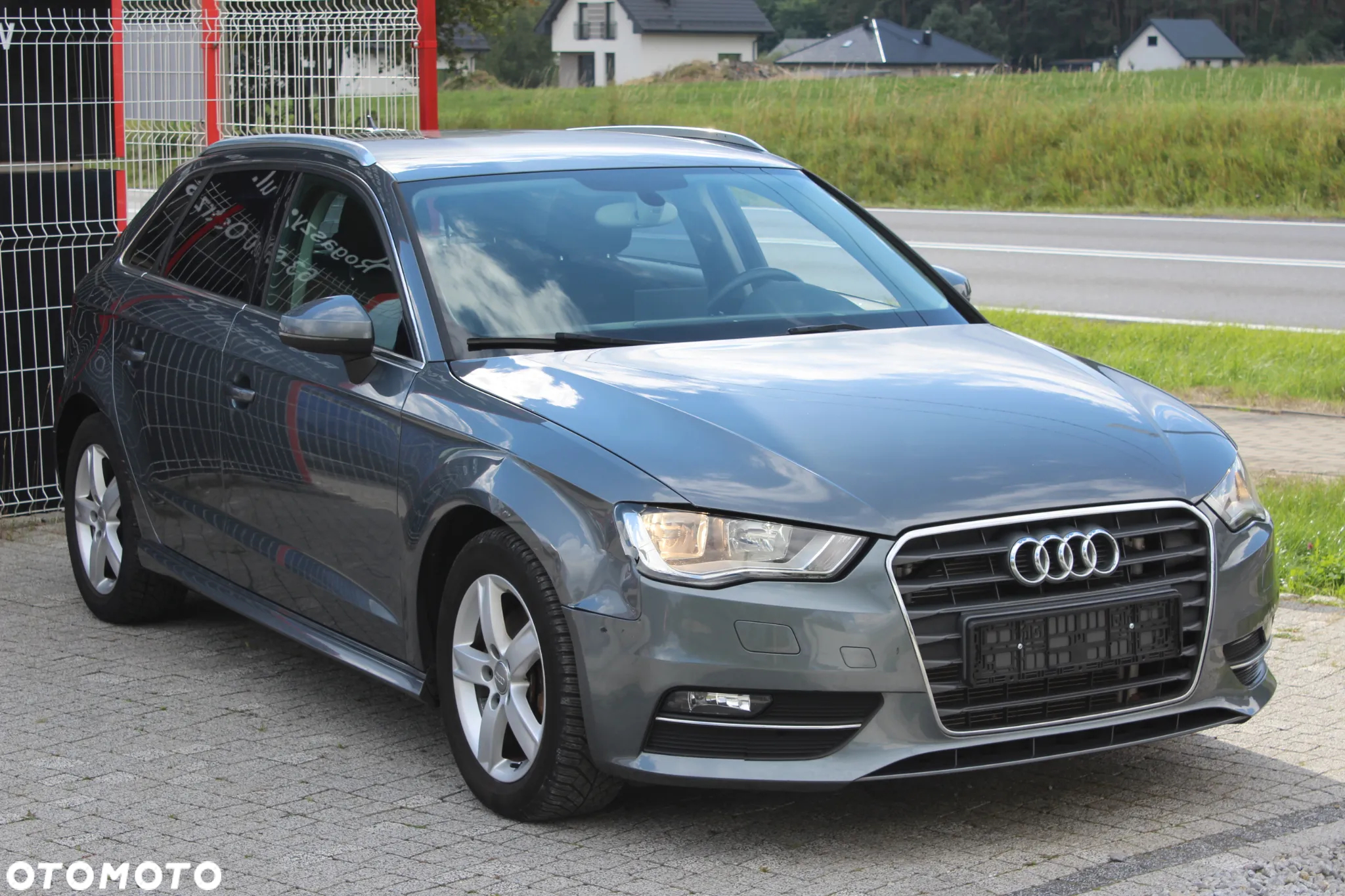 Audi A3 1.6 TDI ultra Attraction - 3