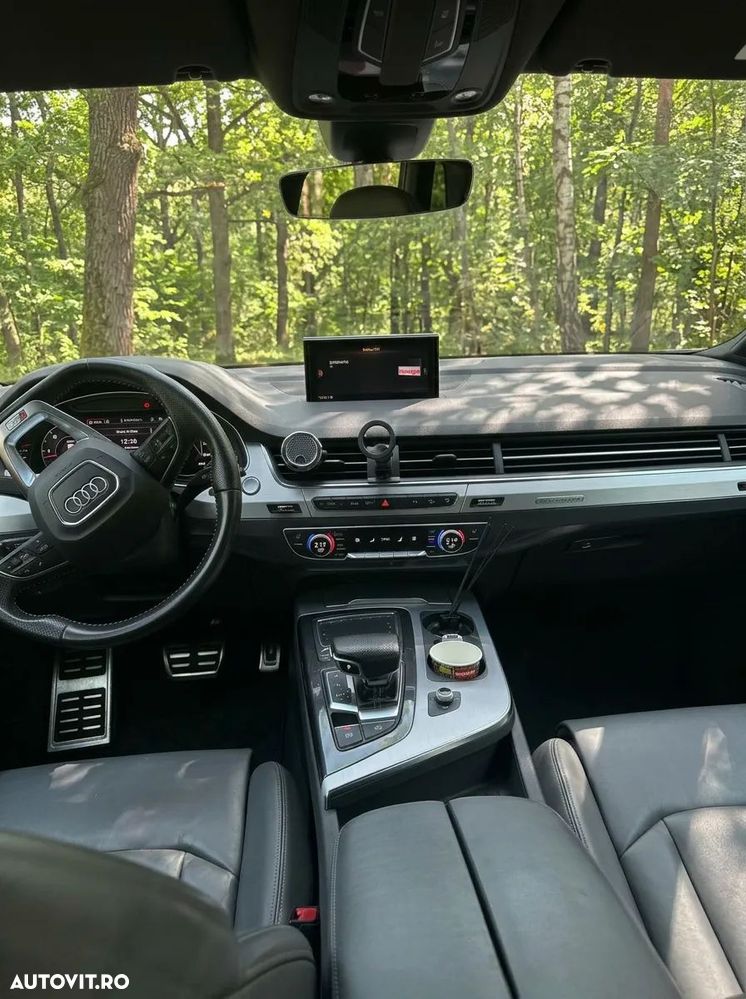 Audi Q7 - 9