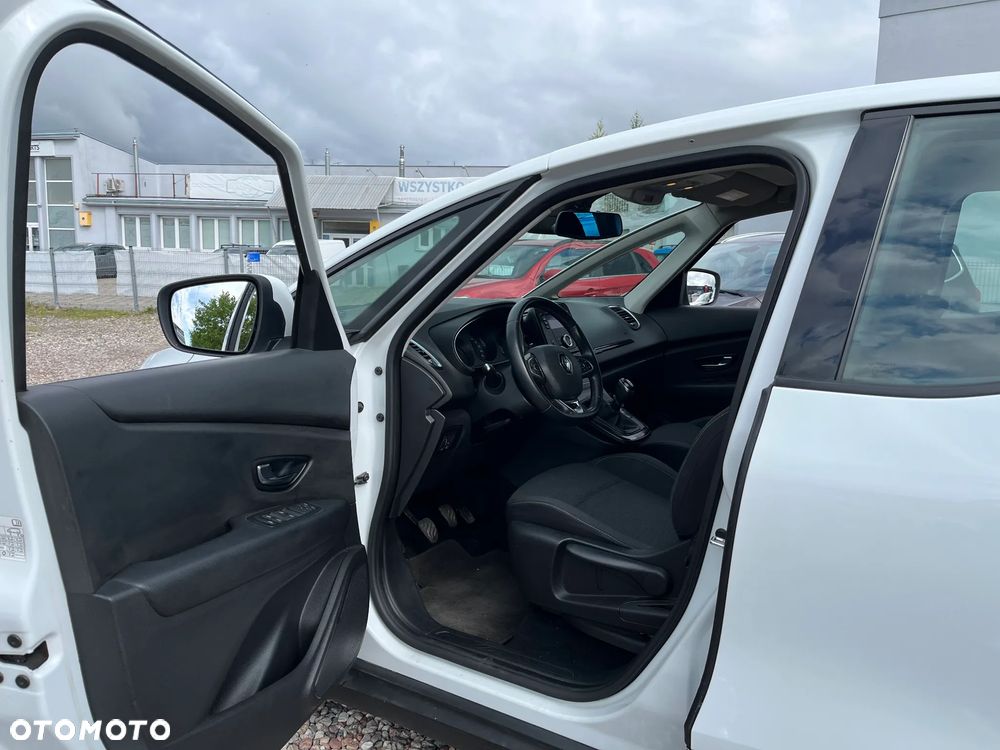 Renault Scenic - 15