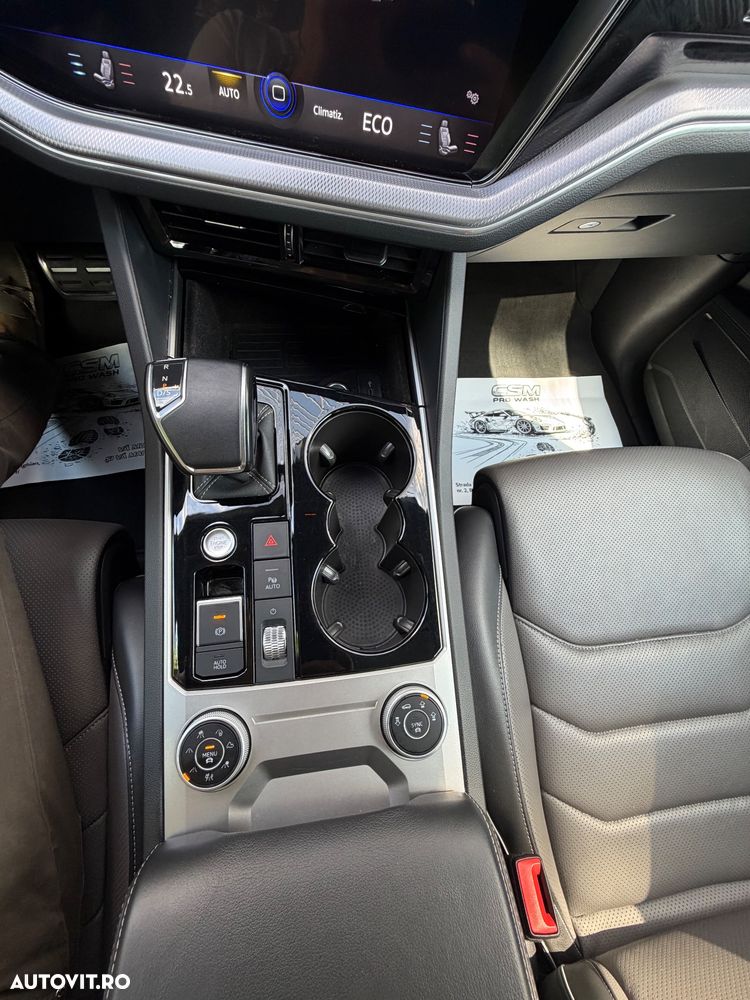 Volkswagen Touareg V6 TDI 4MOTION R-Line - 14