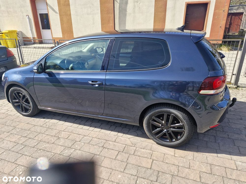 Volkswagen Golf - 8