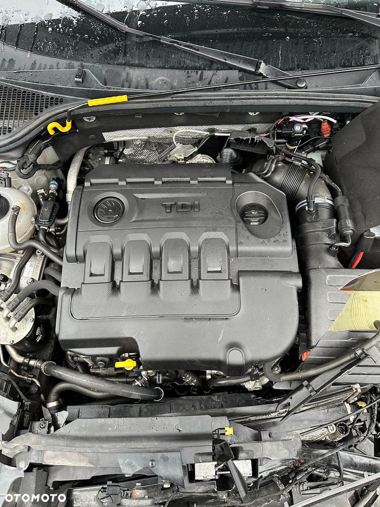 Skoda Octavia 2.0 TDI (Green tec) RS - 14