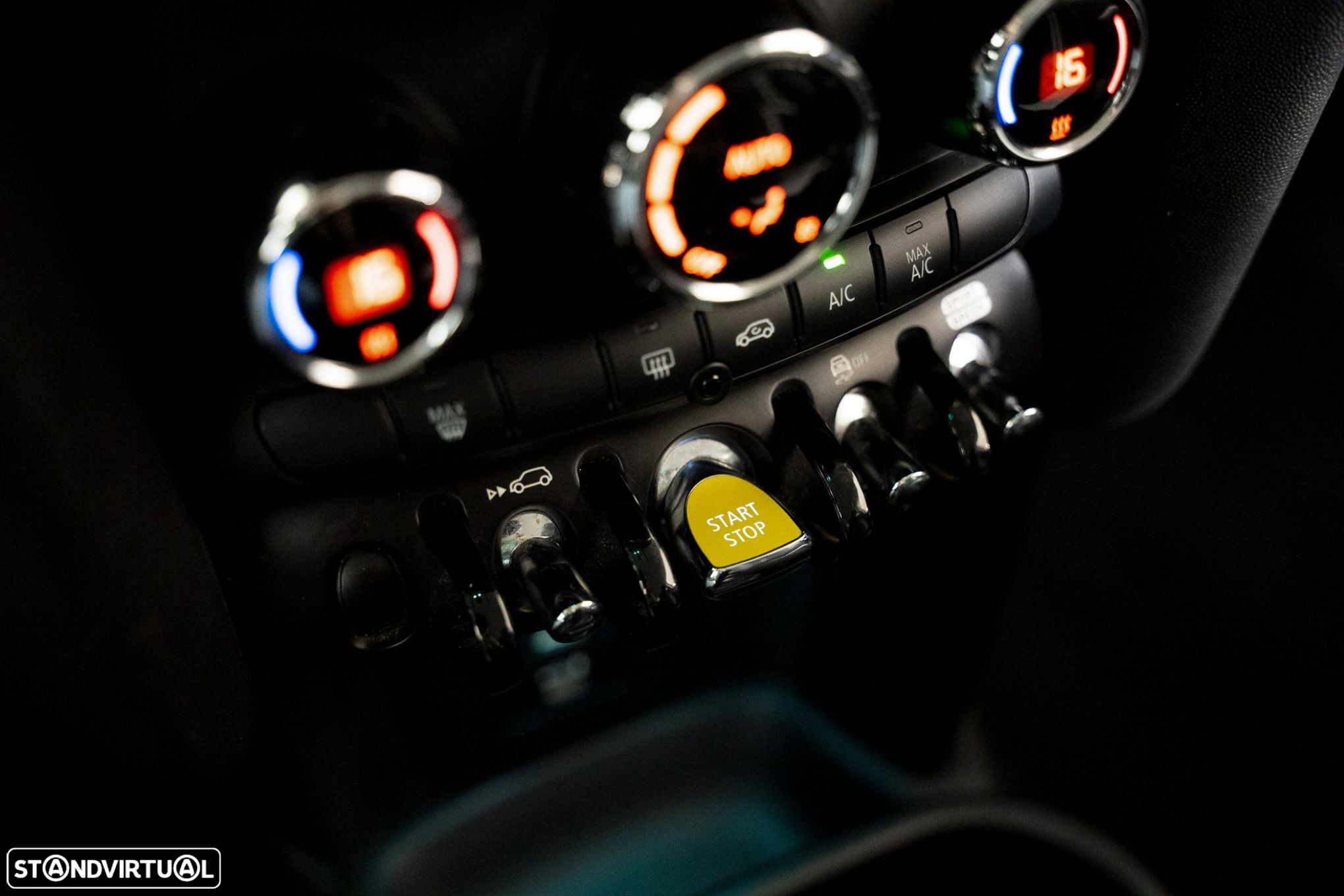 MINI 3 Portas Cooper SE Premium Essential - 8