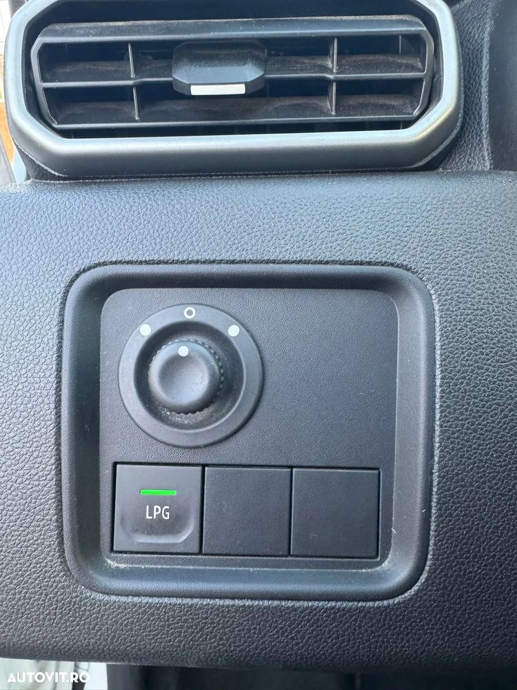 Dacia Duster TCe 90 Essential - 3