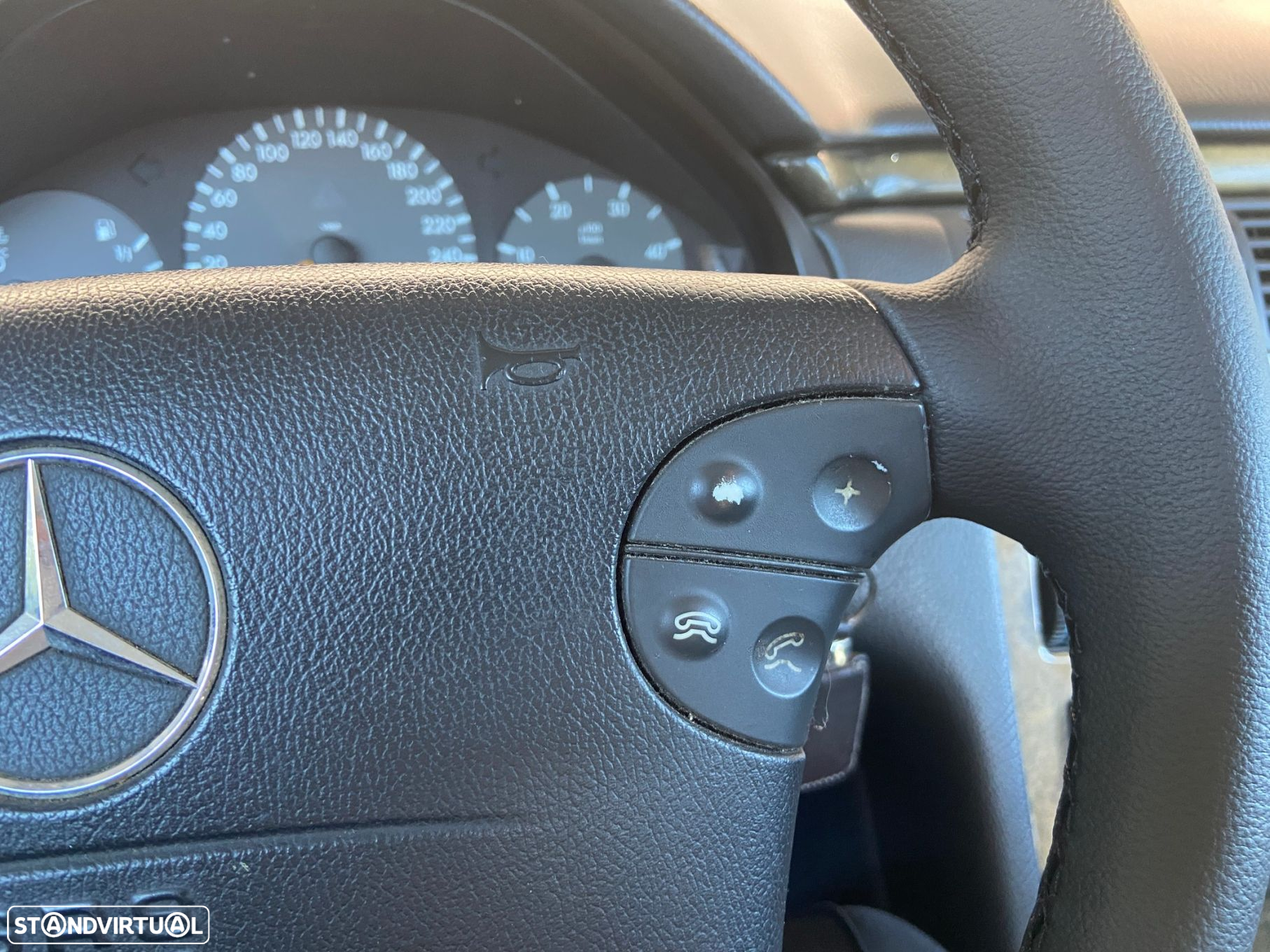 Mercedes-Benz E 250 - 12