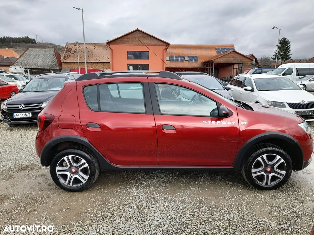 Dacia Sandero Stepway TCe 90 (S&S) Celebration - 8