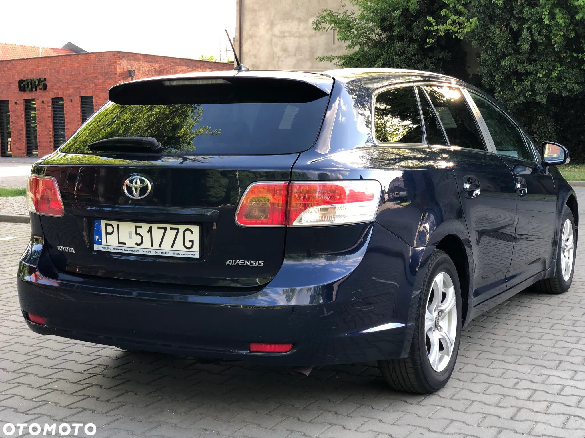 Toyota Avensis Combi 2.0 D-4D - 4