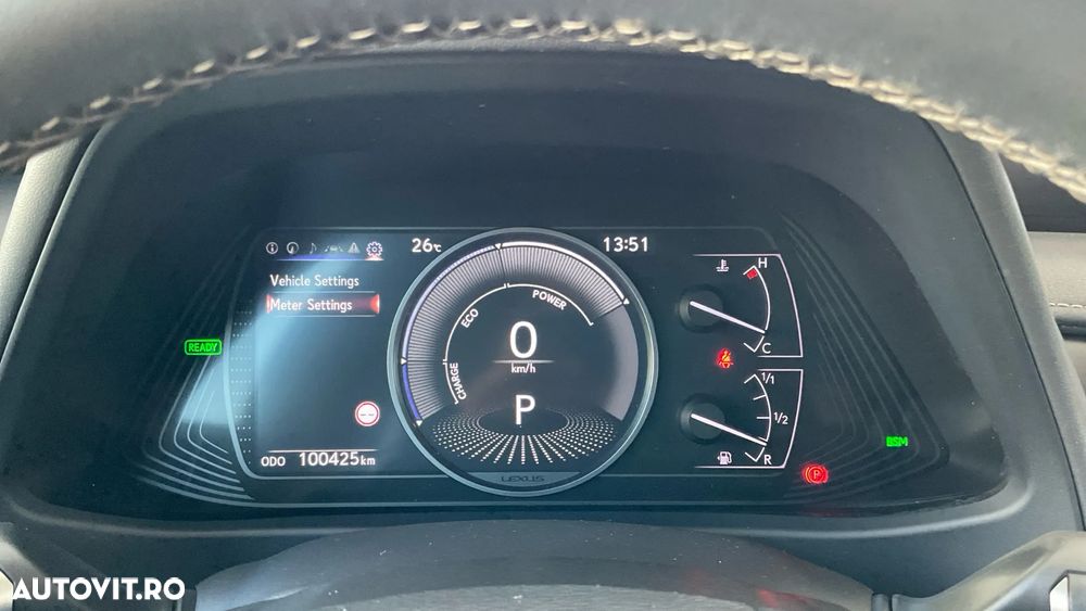 Lexus UX 250h FWD Executive - 24