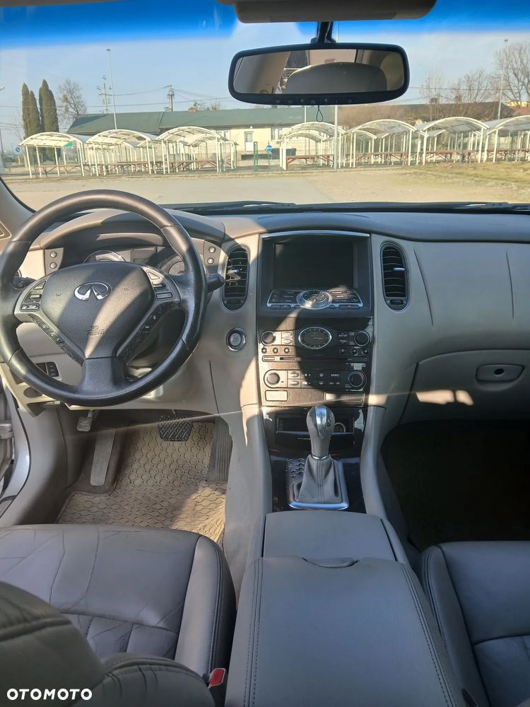 Infiniti EX EX35 - 9