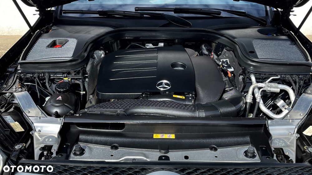 Mercedes-Benz GLC - 12