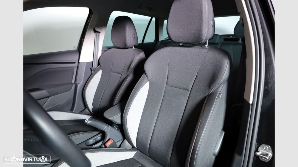 Skoda Kamiq 1.0 TSI — fotografia 9