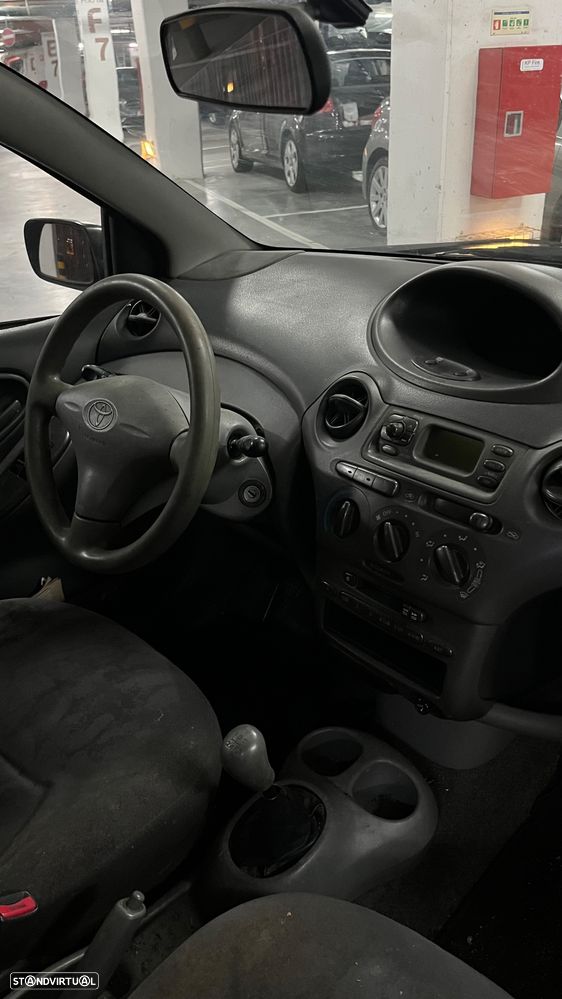 Toyota Yaris 1.4 D-4D Sol ABS+CD+AC - 4