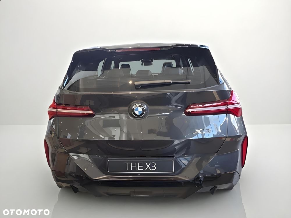 BMW X3 xDrive20 mHEV - 4