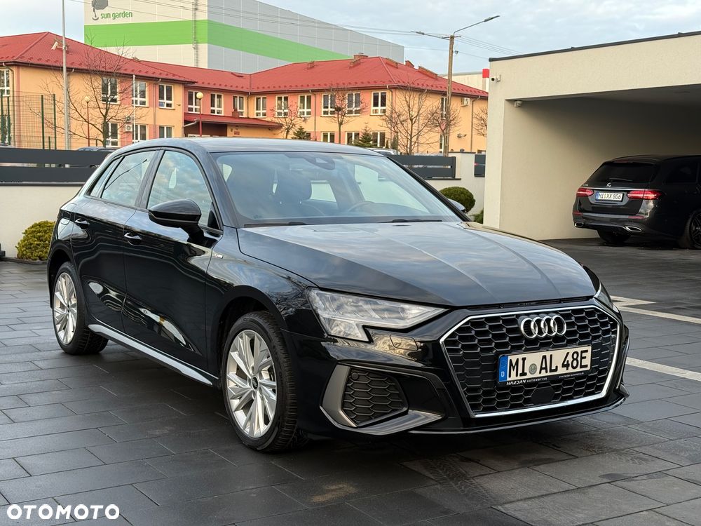 Audi A3 Sportback 40 TFSIe S tronic S line - 4