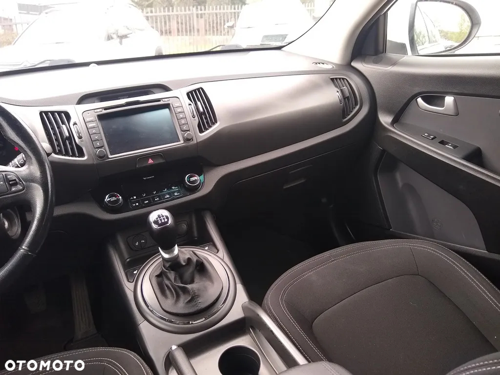 Kia Sportage - 16