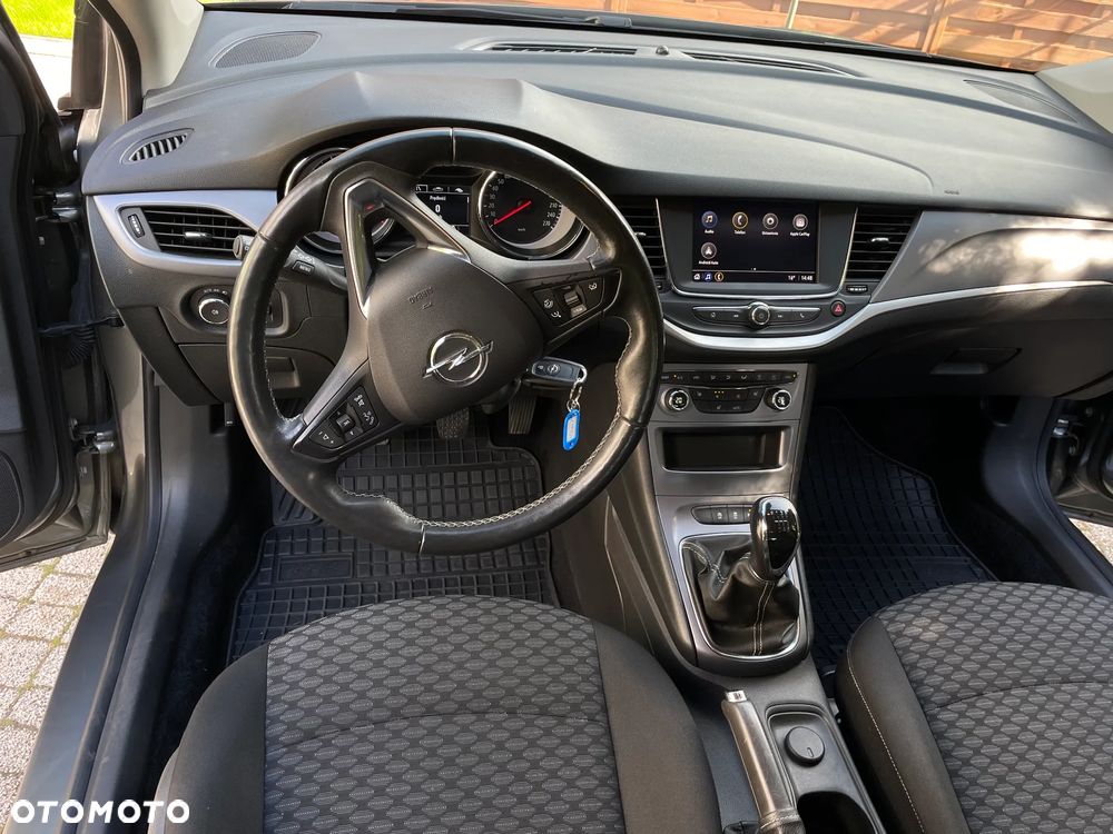 Opel Astra - 10