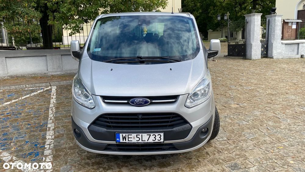 Ford Tourneo Custom - 5