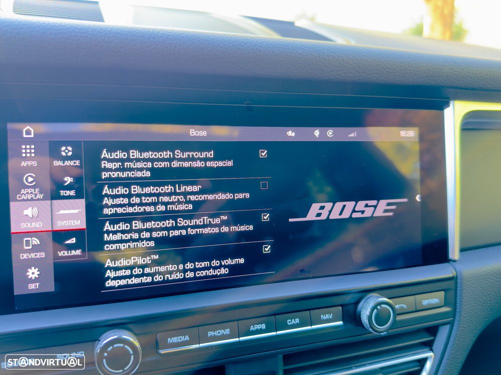 Porsche Macan - 28