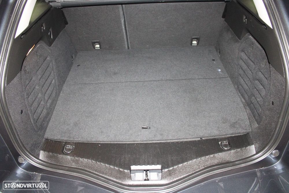 Renault Mégane Sport Tourer 1.6 E-Tech Plug-In Limited - 35