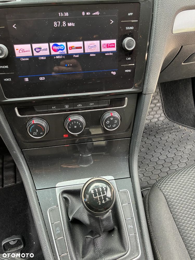 Volkswagen Golf 1.6 TDI BMT Comfortline - 8