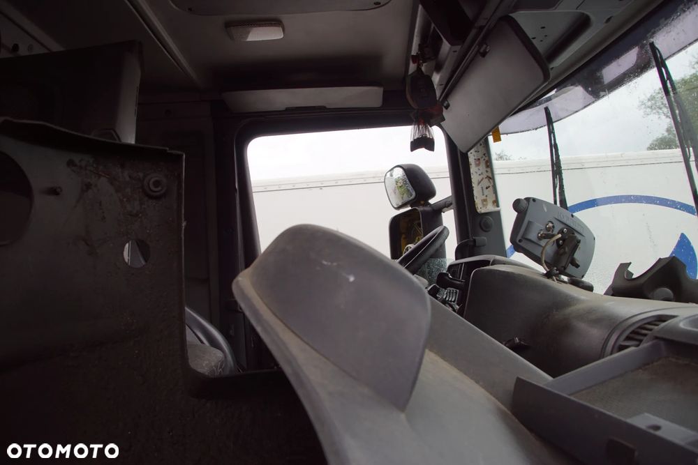 Auto na części - Scania P280 9.3 D 280 KM DC938 GR875 2009R Silnik Skrzynia Drzwi Maska Kabina Lampa Lusterko Klamka Szyba Deska Kokpit Sterownik Moduł Czujnik Licznik Panel Kierownica - 14