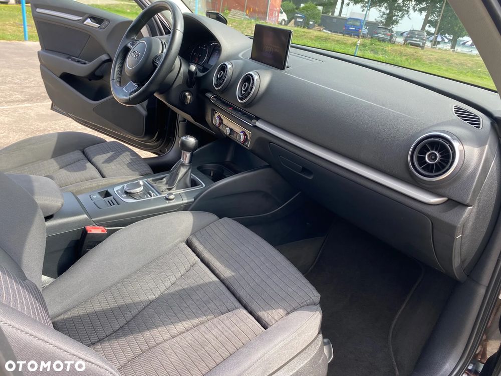 Audi A3 Sportback 2.0 TDI Attraction - 11