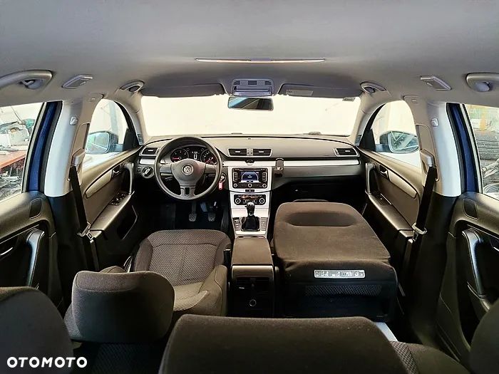 Volkswagen Passat - 41