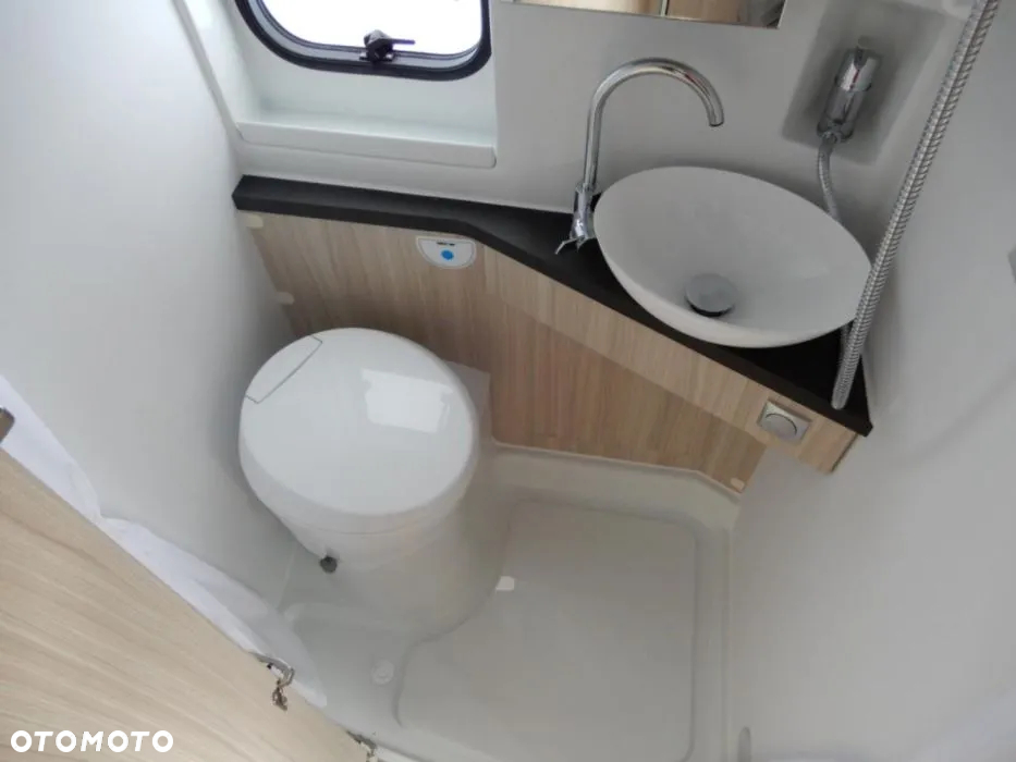 Adria Twin 640 SL Axess - 9
