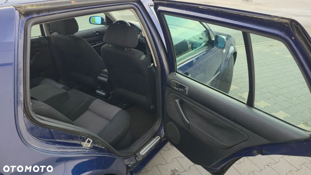Volkswagen Golf 1.6 Basis - 15