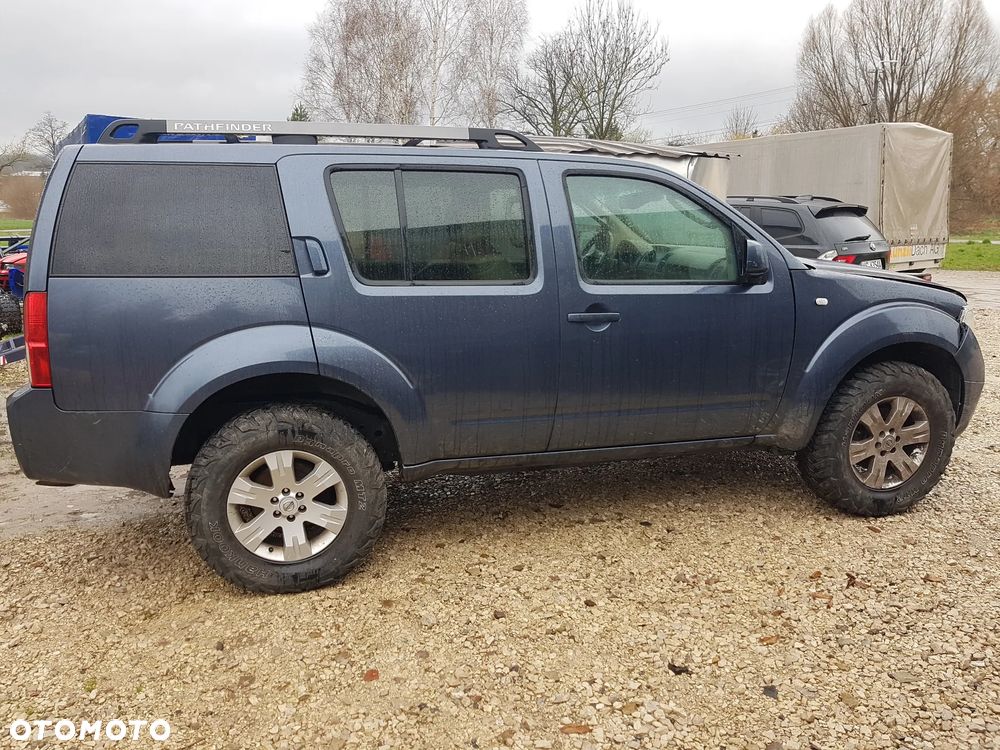 Nissan Pathfinder 2.5 DCi Sport / SE - 4