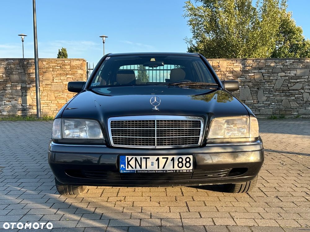 Mercedes-Benz Klasa C 180 Elegance - 2