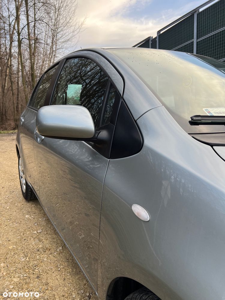 Toyota Yaris 1.3 Sol - 18