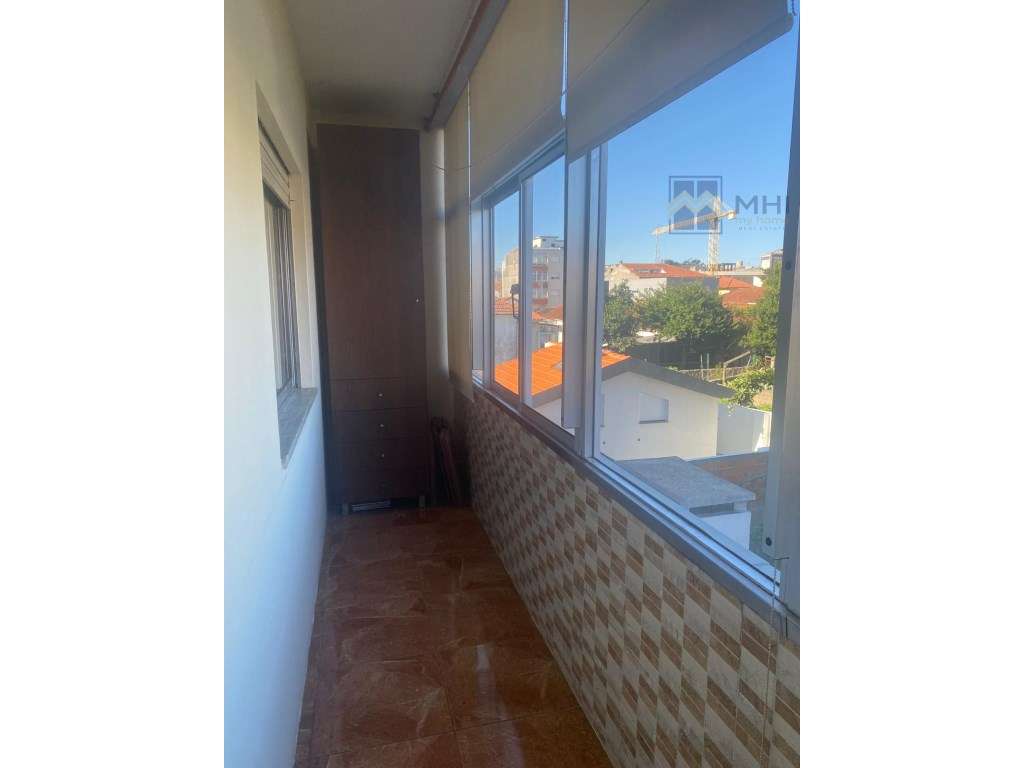 Apartamento T2 junto estação CP Valadares - Grande imagem: 5/23