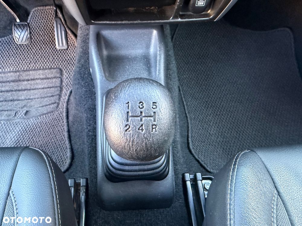Suzuki Jimny - 16